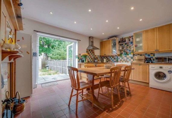2 Bedroom Flat